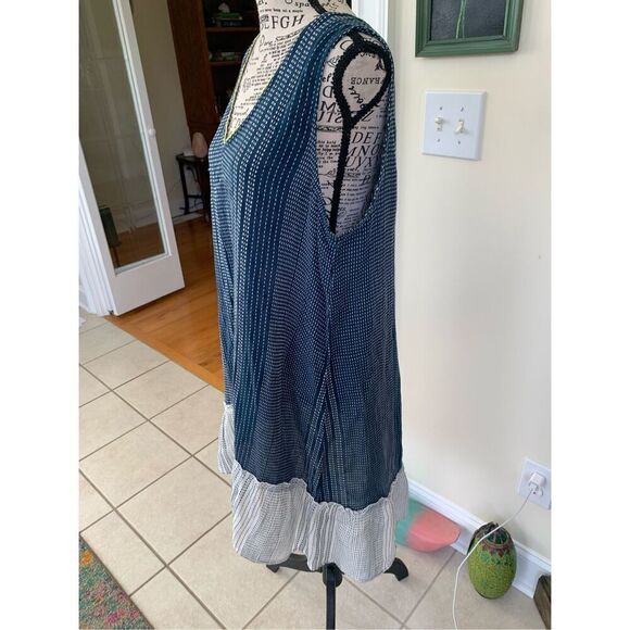 Lilla P Blue Sleeveless Dress - Picture 3 of 9